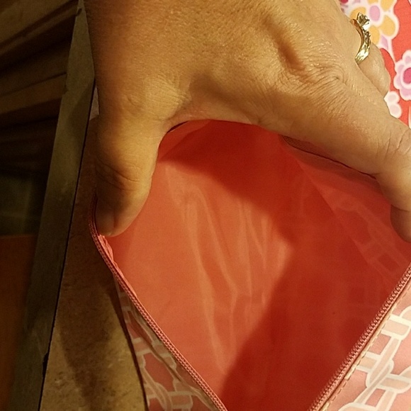 Two clinique makeup bags and lipstick case - Picture 3 of 5